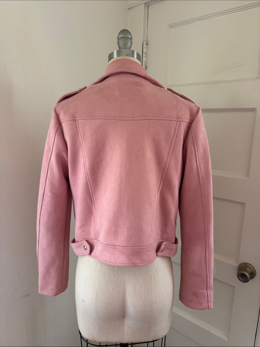 Brand New. Women's Dusty Pink Moto-Style Leather Jacket - Picture 3 of 8